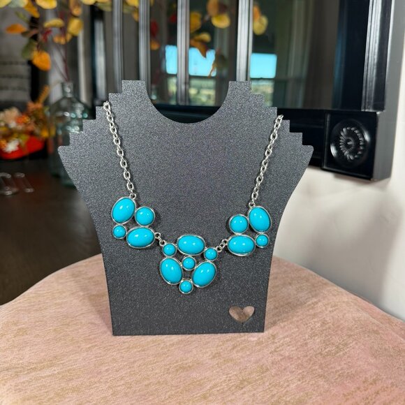 Turquoise Blue Statement Bib Necklace – Silver Tone Adjustable Chain - Picture 3 of 8